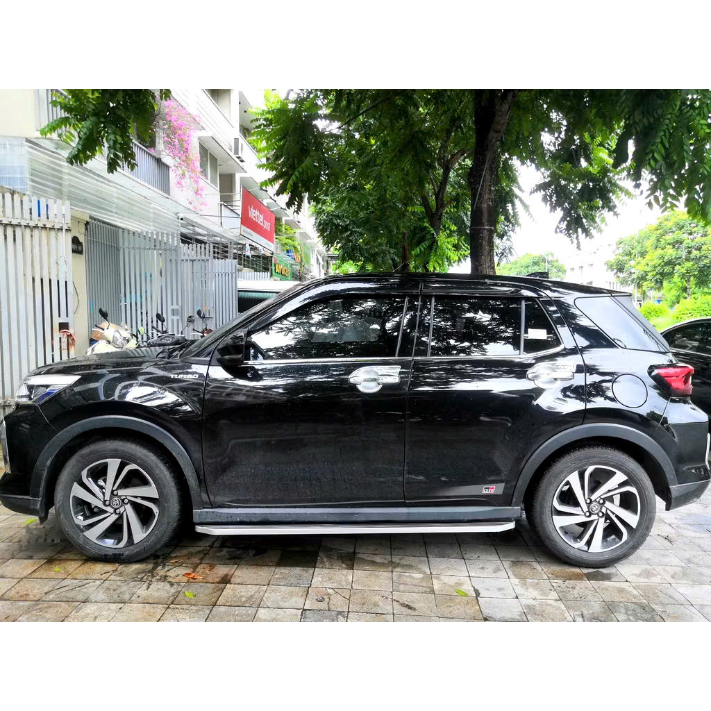 Bậc lên xuống, bệ bước chân cho RAIZE CAO CẤP, thiết kế đẹp mắt, năng động, khỏe mạnh